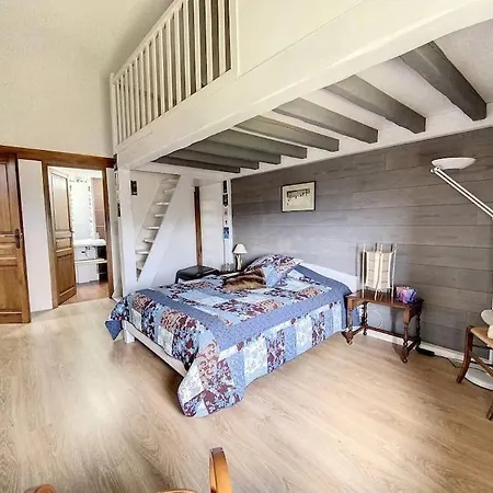 Casa de Férias La Grange D'ardichen Vue Sur Les Montagnes *