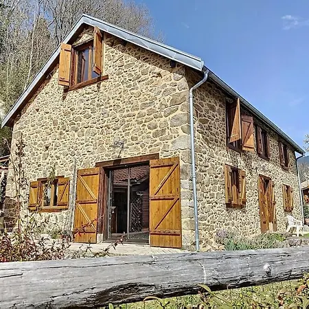 La Grange D'ardichen Vue Sur Les Montagnes