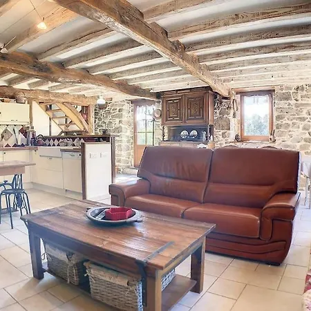 La Grange D'ardichen Vue Sur Les Montagnes Casa de Férias *