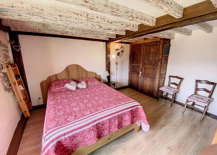 La Grange D'ardichen Vue Sur Les Montagnes * Soulan (Hautes-Pyrenees)